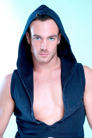 Alessio Cuvello si gioca il titolo di Mister Gay Universe