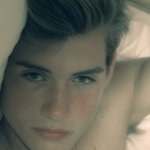 Jordan Ver Hoeve: twink, amante del football e promessa della moda - Thumbnail
