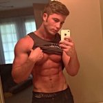#Mycalvins: tutti in mutande per la campagna social di Calvin Klein - Thumbnail
