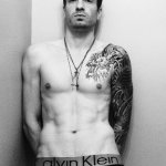 #Mycalvins: tutti in mutande per la campagna social di Calvin Klein - Thumbnail