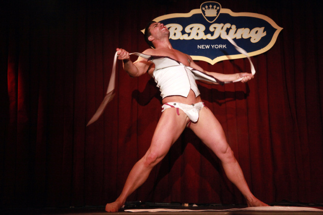 Le divertenti foto del New York Boylesque Festival
