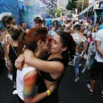 Sydney Mardi Gras: in piazza tutto lo spettacolo dell'orgoglio gay - Thumbnail