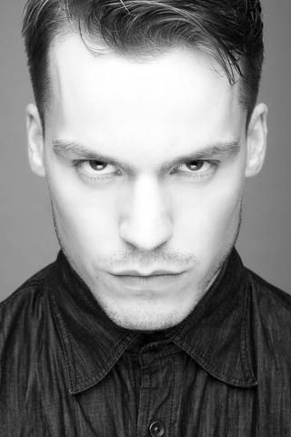 Jason Beitel: un corpo che &egrave; un'opera a cui i fotografi non resistono