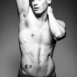 Jason Beitel: un corpo che &egrave; un'opera a cui i fotografi non resistono - Thumbnail