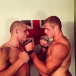 Rugbista si fotografa nudo e le foto fanno il giro del web - Thumbnail