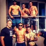 Rugbista si fotografa nudo e le foto fanno il giro del web - Thumbnail