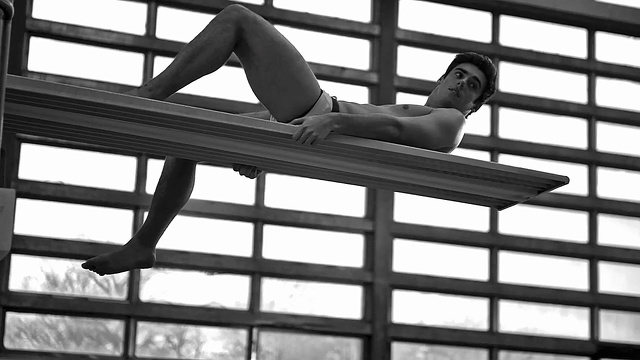 Il tuffatore Chris Mears ancora in mutande