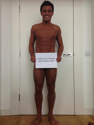 Tom Daley ha compiuto 19 anni: eccolo sexy, tenero e atletico