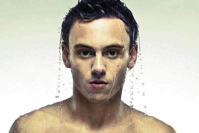 Tom Daley ha compiuto 19 anni: eccolo sexy, tenero e atletico