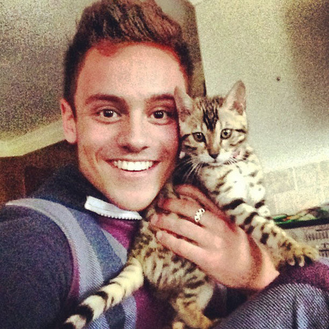 Tom Daley ha compiuto 19 anni: eccolo sexy, tenero e atletico