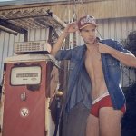 Edwin Bermoser per FU Underwear: la pompa di benzina diventa esplosiva - Thumbnail