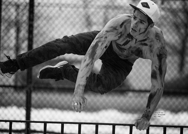 L'allenamento "sporco" e sexy di Giovanni Bonamy