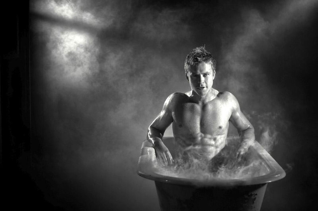 In The Tub: la lotta al cancro non &egrave; mai stata cos&igrave; sexy