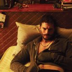 Jamie Dornan: "Non mi piace il mio fisico". Ma continua posare nudo - Thumbnail