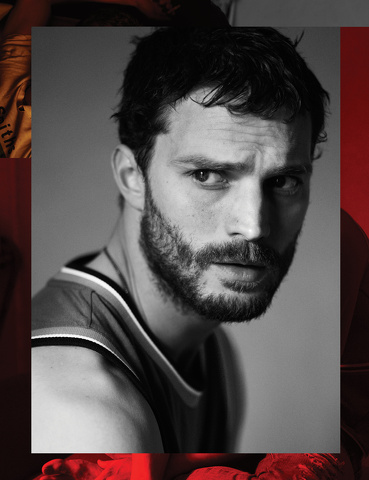 Jamie Dornan: "Non mi piace il mio fisico". Ma continua posare nudo