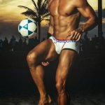 Da modello a calciatore in intimo. Gli scatti sexy per Rounderwear - Thumbnail