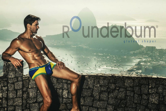 Da modello a calciatore in intimo. Gli scatti sexy per Rounderwear