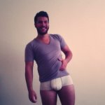 Niente modelli: le maniglie dell'amore sono super sexy - Thumbnail