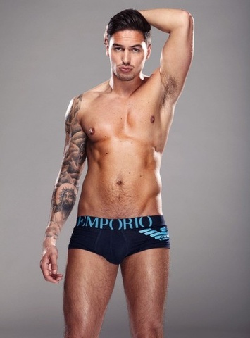 Mario Falcone e la vacanza hot ad Ibiza