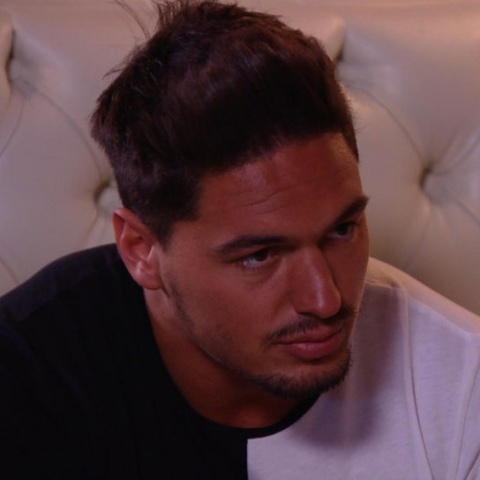 Mario Falcone e la vacanza hot ad Ibiza