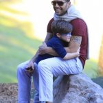 Ricky Martin porta i figli al parco - Thumbnail