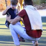 Ricky Martin porta i figli al parco - Thumbnail