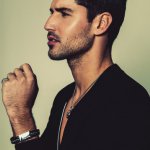 Il caliente Miguel Iglesias mostra la sua bellezza su Adon Magazine - Thumbnail