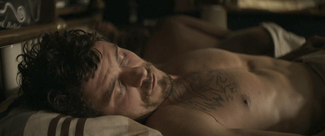 Orlando Bloom completamente nudo in "Zulu"