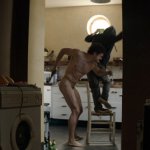 Orlando Bloom completamente nudo in "Zulu" - Thumbnail