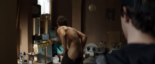 Orlando Bloom completamente nudo in "Zulu"