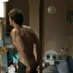 Orlando Bloom completamente nudo in "Zulu" - Thumbnail