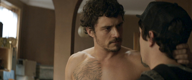 Orlando Bloom completamente nudo in "Zulu"