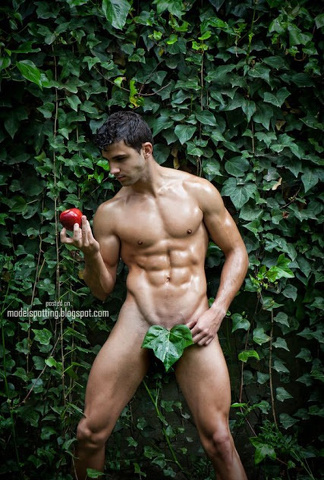 Miguel Ortiz, Mr. Gay Europe 2012, nudo per Joan Crisol