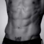 Il corpo perfetto del calciatore Sergio Ramos su Men's Health Spagna - Thumbnail