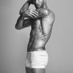 Il corpo perfetto del calciatore Sergio Ramos su Men's Health Spagna - Thumbnail