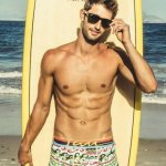 L'estate si avvicina e Rounderwear mette a nudo un altro brasiliano - Thumbnail