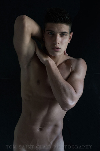 Romano Rossi, 18 anni perfettamente scolpiti