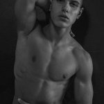 Romano Rossi, 18 anni perfettamente scolpiti - Thumbnail