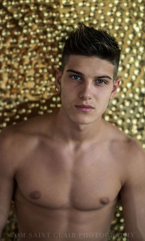 Romano Rossi, 18 anni perfettamente scolpiti