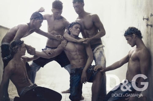 Le pubblicit&agrave; di Dolce e Gabbana - 11818 dolcegabbanatestosterone 1 - Gay.it
