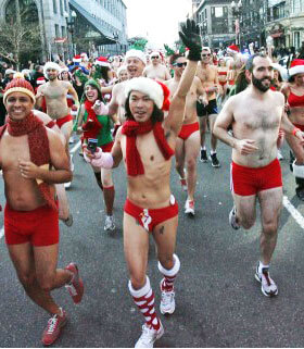 Foto del giorno di Lunedì 13 Dicembre 2010 - 19159 santarunHOME1 - Gay.it