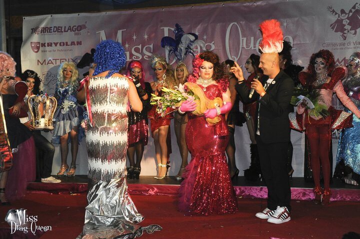 Miss Drag Queen Italia 2011 - 21441 184049 10150200493502465 327280012464 6257992 6103000 n - Gay.it