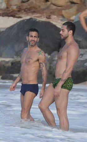 Foto del giorno di Lunedì 2 Gennaio 2012 - 22961 jacobs mare1 - Gay.it