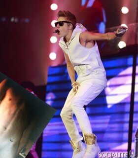 Foto del giorno di Venerdì 12 Ottobre 2012 - 25716 Bieber2HOME1 - Gay.it