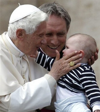 Foto del giorno di Giovedì 28 Febbraio 2013 - 26890 papa lasciaHOME1 - Gay.it