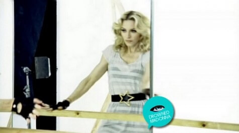 Madonna - Give it to me - 3178 0001 - Gay.it