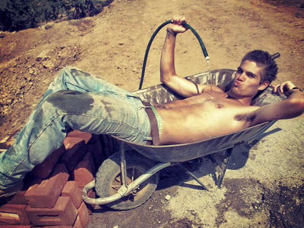 50 lavoratori sexy che vorresti con te durante la settimana - 50 lavoratori hot BS1 - Gay.it