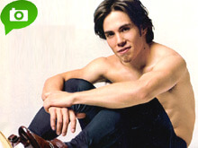 Ohno, Apollo bronzeo del pattinaggio - ApoloOhnoBASE - Gay.it