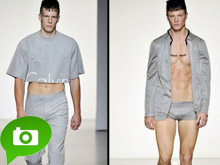 Calvin Klein "scopre" l'addominale - CKspringsummer2011BASE - Gay.it