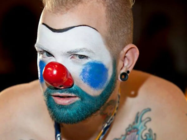 Paura dei clown? Perch&eacute; non li avete mai visti cos&igrave; sexy - Clown - Gay.it